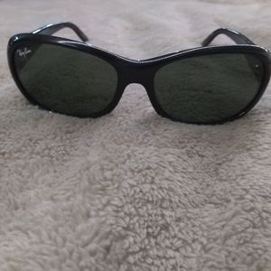 Ray bans 2 pairs women's oval style black/black